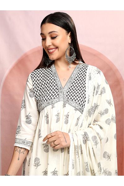 Vishudh By Styli Women Black Printed Cotton Kurta Set