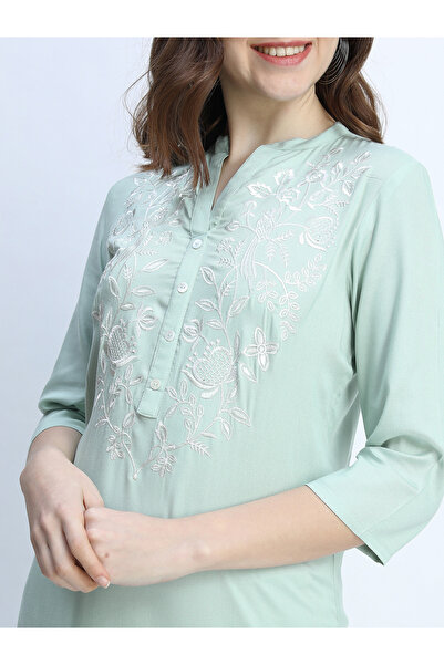Vishudh By Styli Women Green Floral Embroidered Kurta