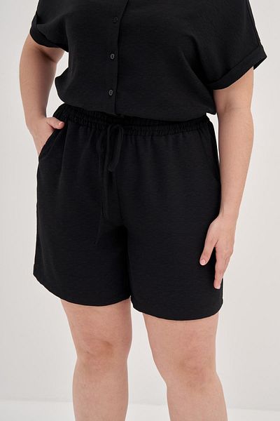 MYLİNE Elastic Waist Pocket Shorts
