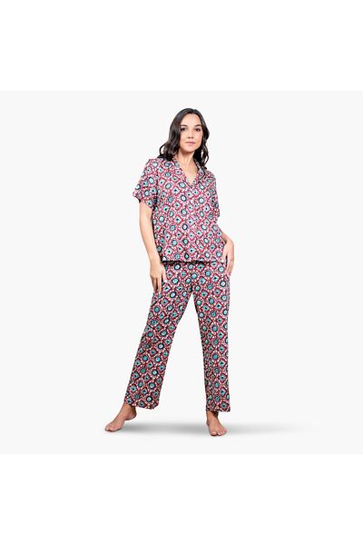 Aadaraya Printed Pyjama Set
