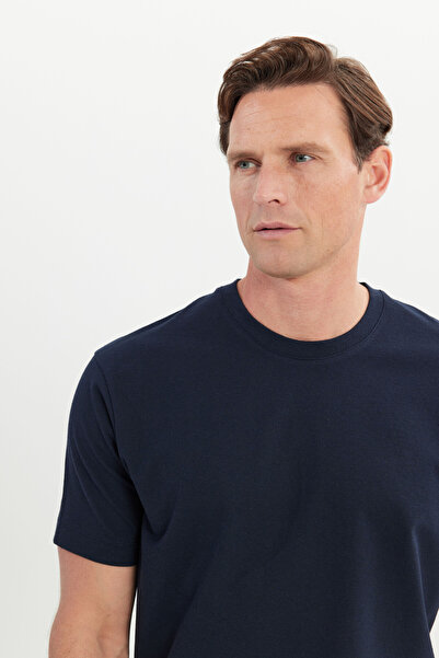 AC&Co / Altınyıldız Classics Ανδρικό μπλουζάκι από βαμβακερό μπλε ναυτικό μοντέρνα εφαρμογή, χαλαρή εφαρμογή με λαιμόκοψη