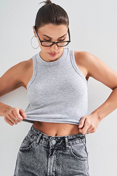 its basic Women's Gray Color S5-107 Halter Neckline Stretchy Camisole Fabric Crop Top Body