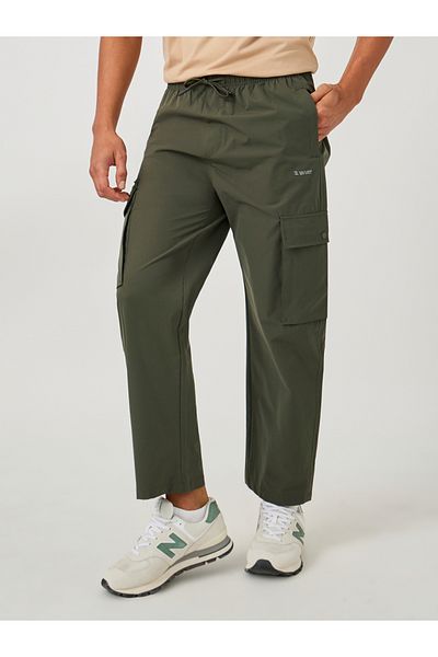 Fort Collins By Styli Solid Drawstring Waist Straight Leg Cargo Pants