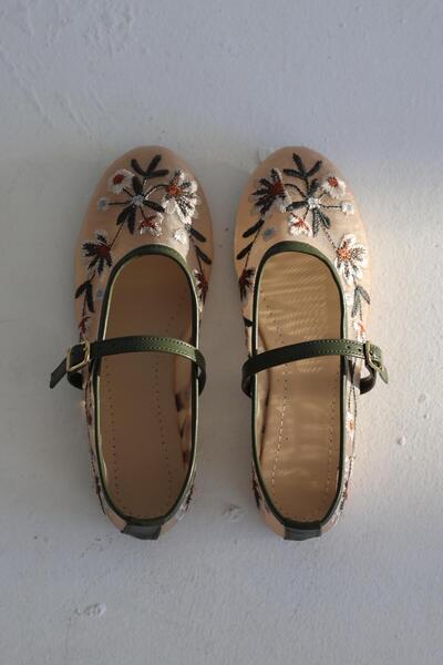 BeBeQ Store Jordy Khaki Πόρπη με ίσιο διχτυωτό κέντημα Γυναικεία παπούτσια Μπ...