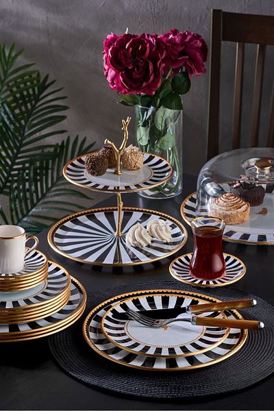 ariana sytle 34 Piece Black Gilded Cake Tea Service Catering Set for 6 People