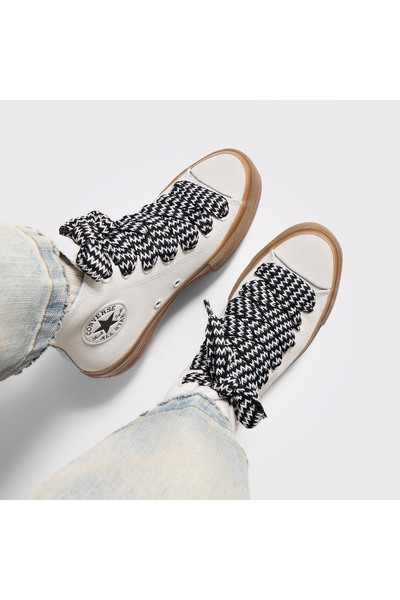 Converse Chuck Taylor All Star Lift Kadın Krem Süet Platform Sneaker