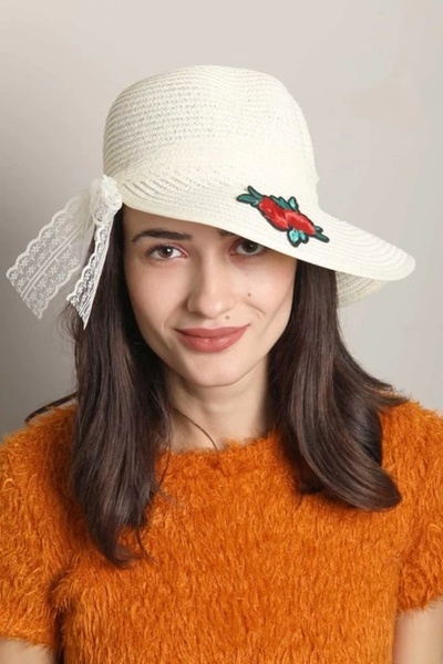 TakıDolabı Pălărie de plajă pentru femei, model din paie, cu design din dante...