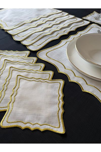 Smiling Home 12-Piece Gold Color Set - 6 Zigzag Square American Service & 6 Presentation Napkins