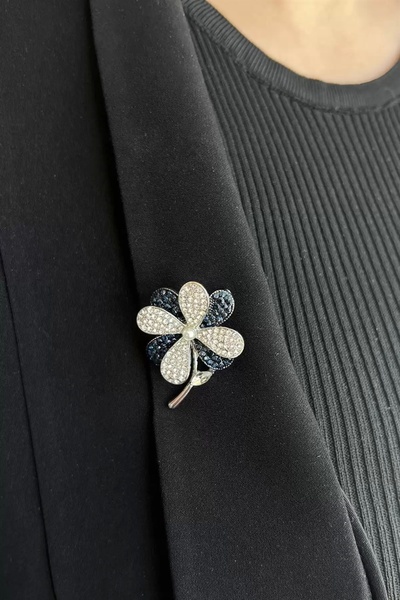 TakıDolabı Çiçek Figürlü Taşlı Broş