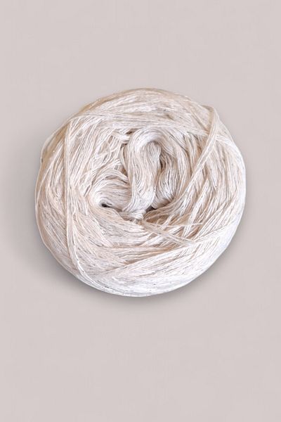 Ece Örgü Tasarım Atölyesi Κρεμ χρώμα, Πολυστρωματικό Mercerized Cotton με ασημί γκλίτερ πλεκτό νήμα (200 GR.)