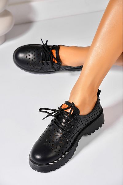 Joana Women's casual shoes in black eco-leather Sanyla