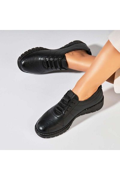 Joana Women's casual shoes in black eco-leather Avaley