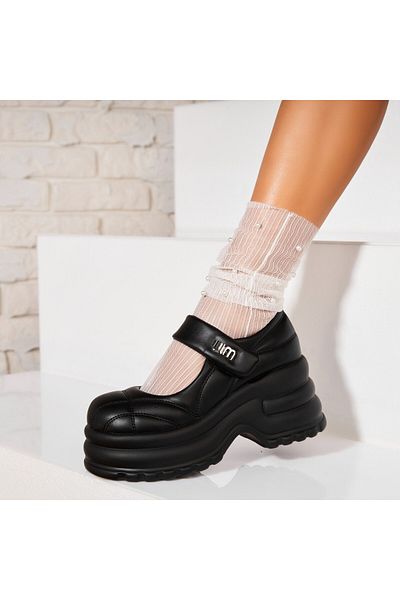 Joana Women's casual shoes in black eco-leather Luffy