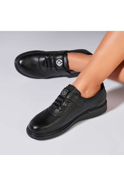 Joana Women's casual shoes in black eco-leather Kaylyn