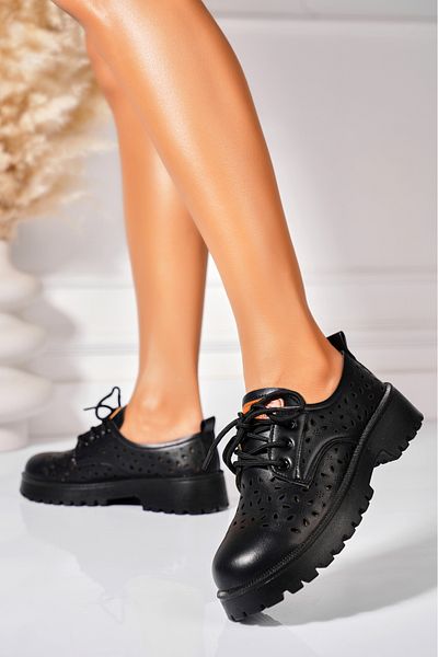 Joana Women's casual shoes in black eco-leather Sanyla