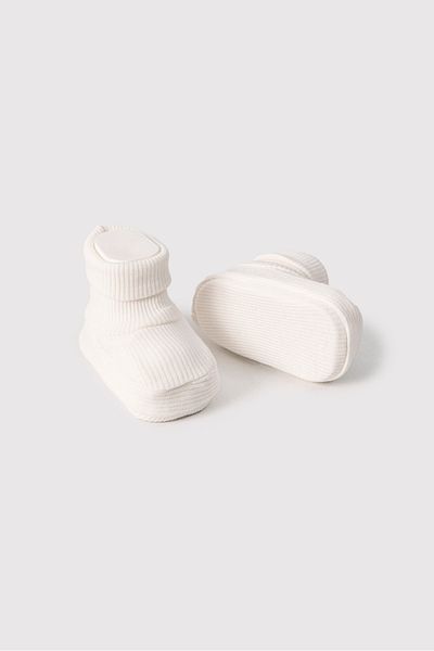 Polpuf Flexible Ribbed Baby Booties - Home Boots and Nursery Pants, Ecru