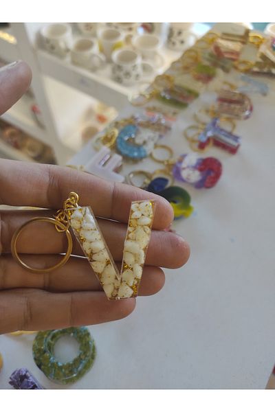 Home Letter "V" Epoxy Gift Keychain
