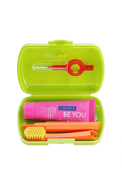 Curaprox CURAPROX TRAVEL SET GREEN(TOOTHBRUSH,TOOTHPASTE 10ML,INTERDENTAL BRUSH