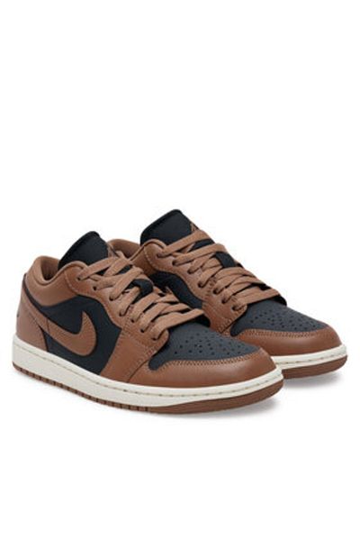 Nike women's sneakers DC0774 brown