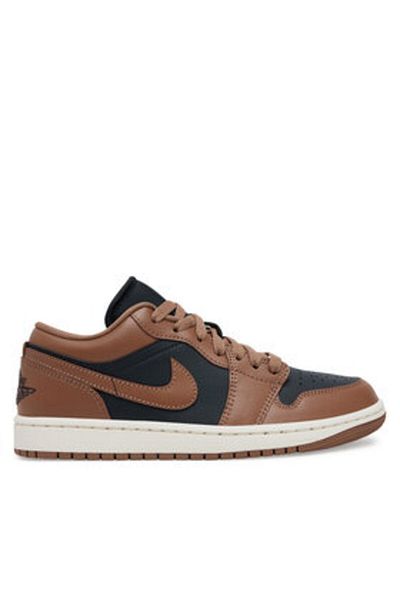 Nike women's sneakers DC0774 brown