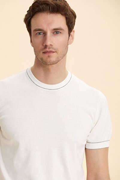 SMILE Braganzo Off-White Crew Neck Short Sleeve Knitwear