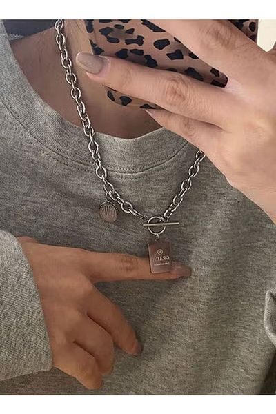 Generic قلادة دونيسو العصرية، سلسلة كنزة أنيقة، هدية رائعة للعشاق والأصدقاء