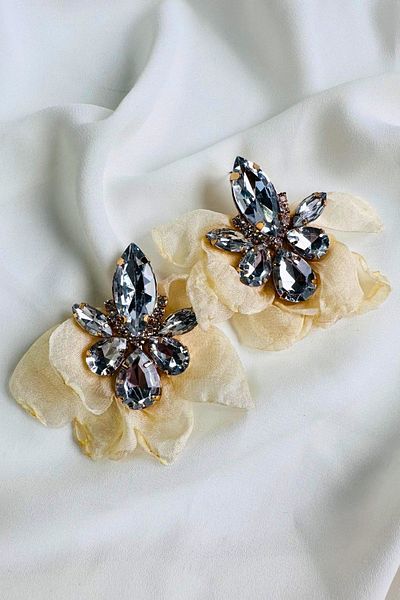 PETEK AKSESUAR Design Tulle Crystal Earrings