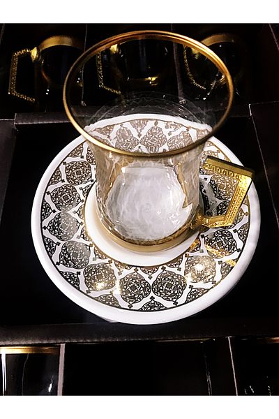 DECOSTYLE Pasabahce Gold 18 Piece Saddlebag Tea Glass Porcelain Coffee Mirra Set