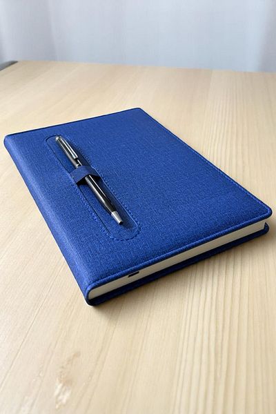 Nesnel Gift Μοντέρνα σχεδίαση Agenda με μπλε υφασμάτινο κάλυμμα στυλό - μεταλλικό στυλό μαύρο με στυλό δώρο