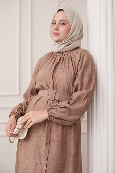 InStyle Καφέ φόρεμα με γιακά δικαστή με σχέδιο φράουλα