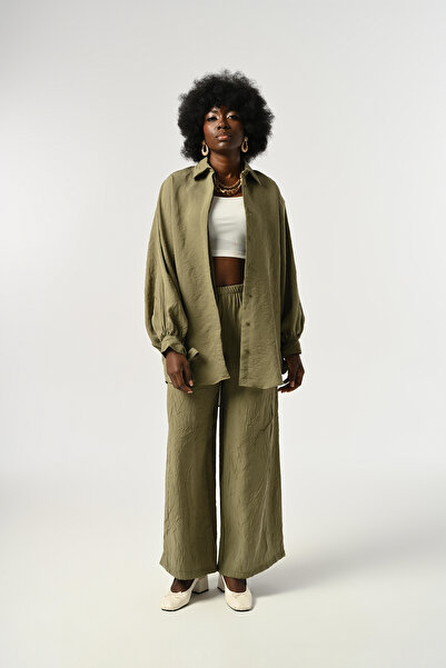 Orfeo Negro Women's Sleeve Lace-Up Detail Crinkle Fabric Solid Color Oversize Shirt