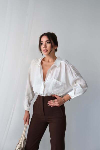 Hatun Atila قميص صيفي بأكمام طويلة من القماش المشروط بقصة مريحة - أبيض