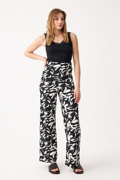 Know Women's Black-White Patterned Pipe Leg Trousers