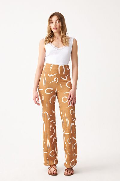 Know Women's Camel Patterned Pipe Leg Trousers