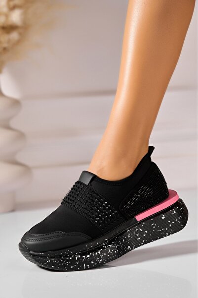 Joana Η Adidas και το μαύρο ύφασμα Amarya2