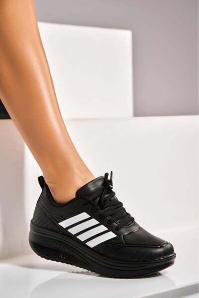 Joana Γυναικεία Adidas Eco Leather Μαύρο Evalie