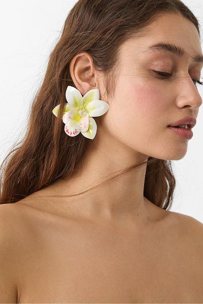 Stradivarius Orchid flower earrings