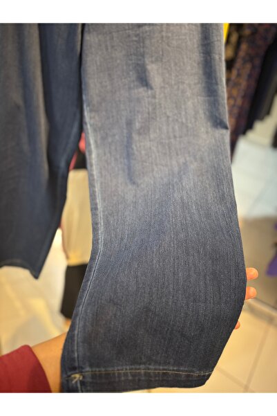 Butik Large Size Denim Trousers