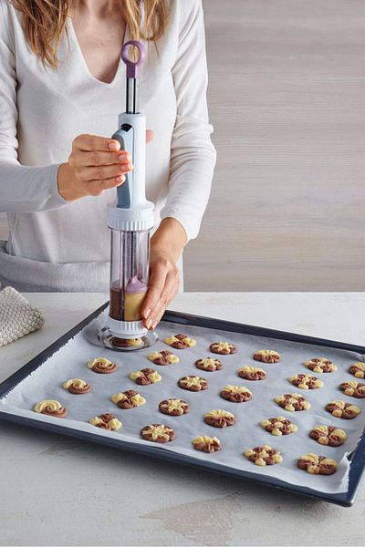 Tchibo Cookie Press for Easy Dough Cutting, White