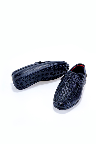 Vantaggio Мокасини от черна естествена кожа Stride - 100% плетени мъжки обувки