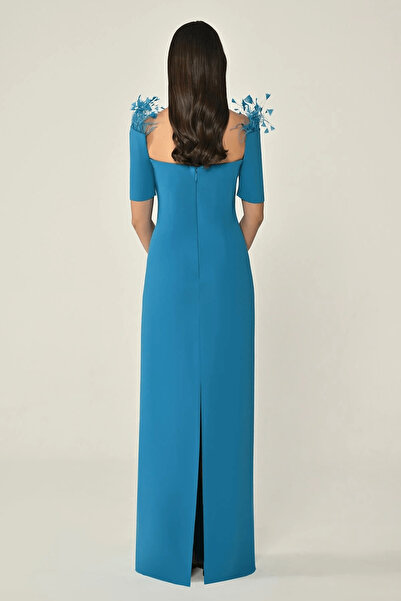 ALFABETA KADIN ABİYE KISA KOLLU OMUZ TÜY AKSESUARLI KREP UZUN ELBİSE