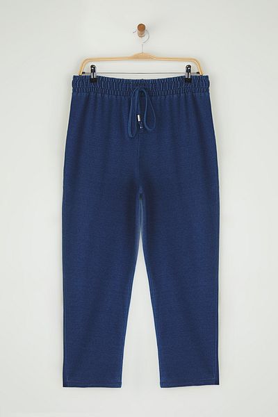 Trendyol Curve Marineblaue Strickhose mit elastischem Bund TBBSS25AR00022