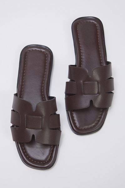 TRENDYOL SHOES Bitter Brown Single Band Casual Damen Hausschuhe TAKSS24TE00010