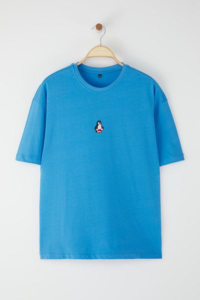 Trendyol Collection Μπλουζάκι μπλε Oversize Penguin Κεντημένο 100% Βαμβάκι TMNSS23TS00243