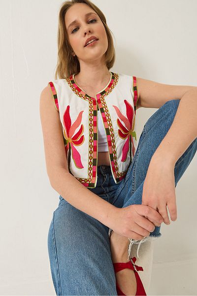 Bianco Lucci Women's Embroidery Detailed Crop Linen Vest 291 60283216