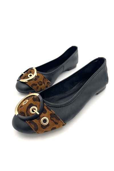 Lizizu Balerini de damă din piele naturală, leopard negru, cu centură, accesorii aurii, cu vârf rotund