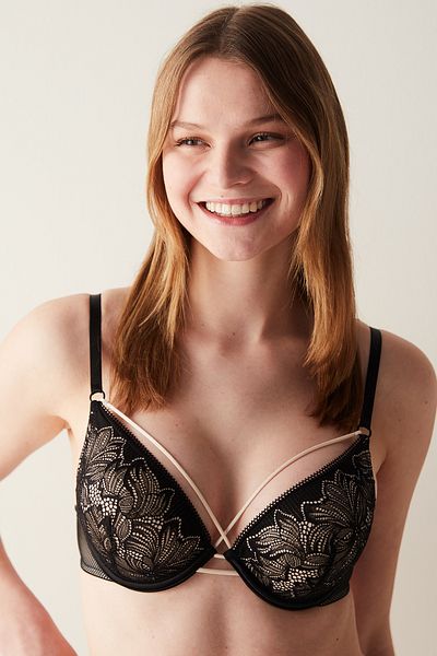 Penti Noul sezon Pix Extra Push Up Sutien negru