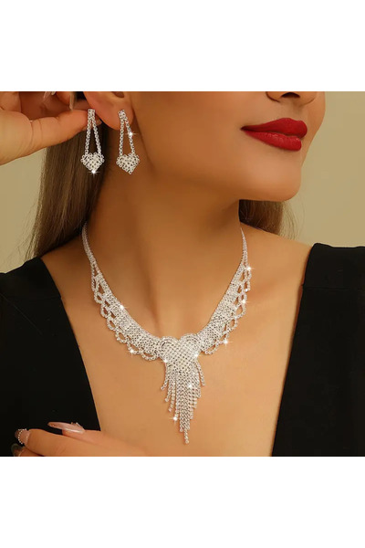 byozanyılmaz Complete Gems-Engraved Design Pendant Earring Set