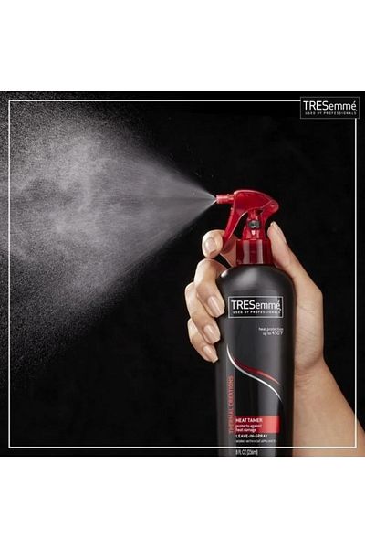 TRESemmé قطعتين تريسمي بخاخ حماية الشعر من الحرارة حتى 450 من - 236 مل