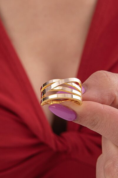 Fiyonk Kuyumculuk 22 Ayar Görünümlü 14 Ayar Altın 4 Sıralı Ajda Yüzük – Gücün ve Işıltının Dört Katlı Yansıması